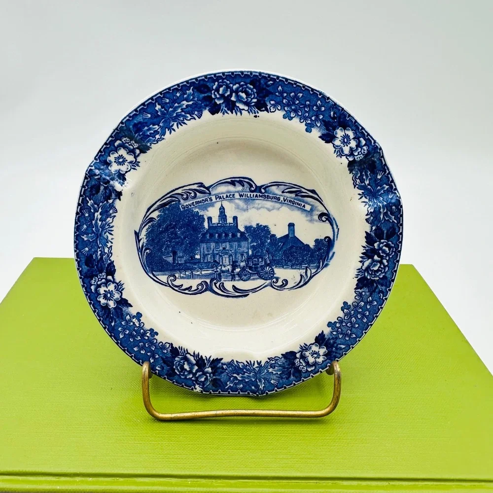 Jonroth England Governor's Palace Williamsburg Blue White Transferware Ashtray